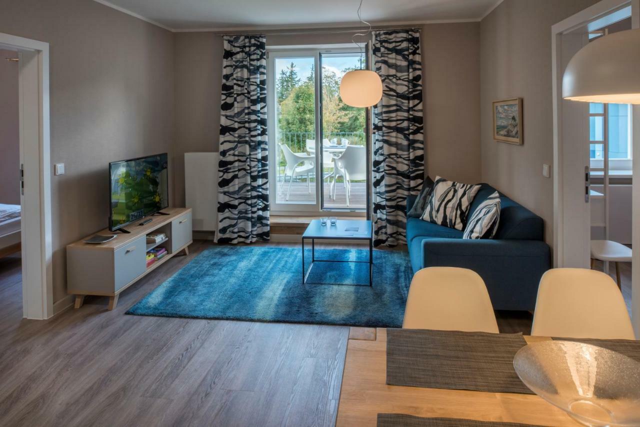 Haus am Deich Ferienwohnungen Prerow Exterior foto