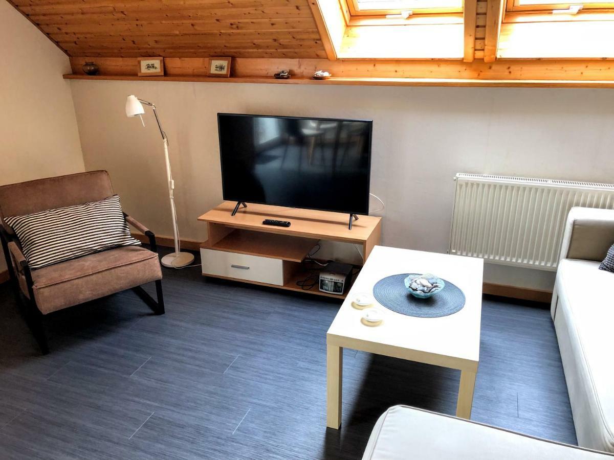 Haus am Deich Ferienwohnungen Prerow Exterior foto